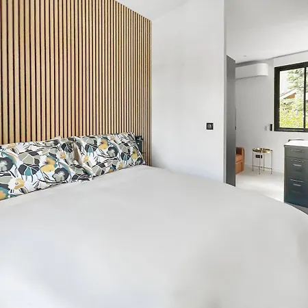 102 - Premium, Climatisation, Garage Апартаменты *